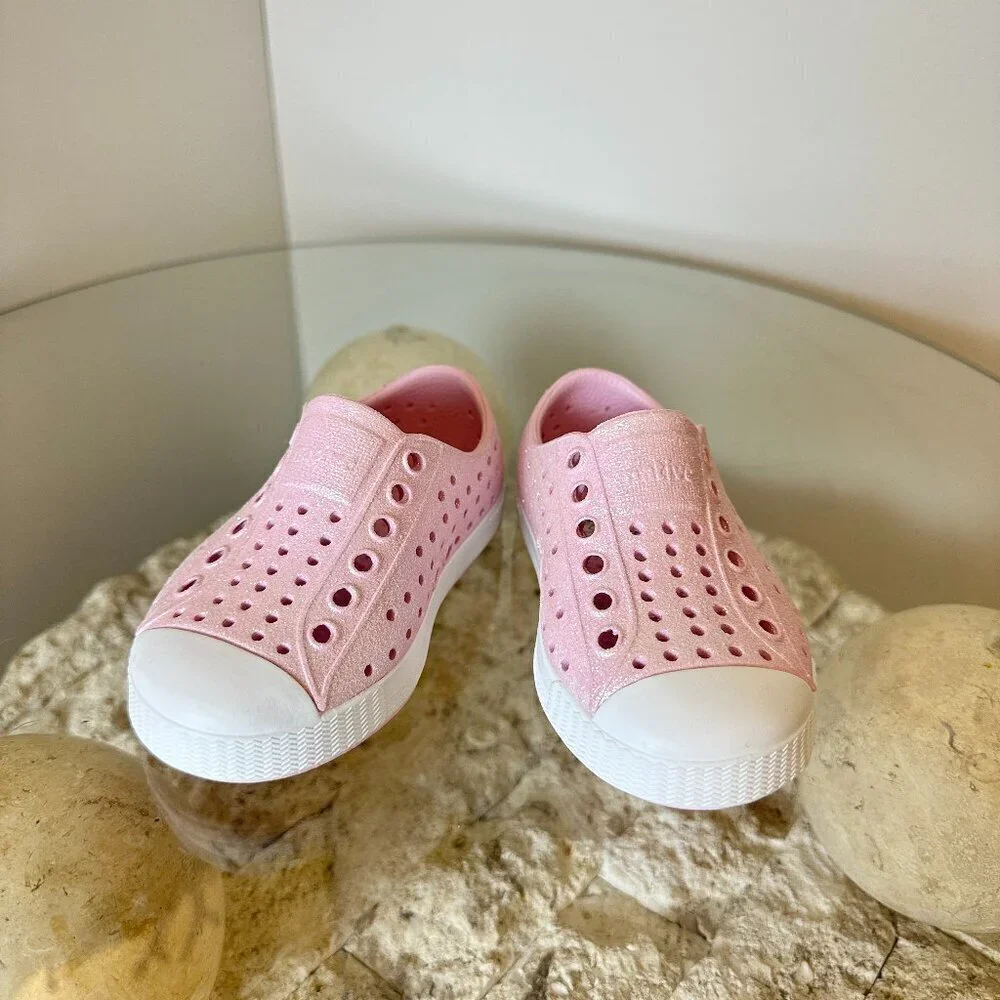 NATIVE Shoes Kids' Jefferson Bling Slip-On Sneaker in Barely Pink Bling/ White